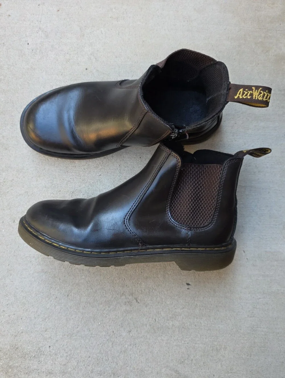 Dr.Martens Brown Chelsea Boots Leather ankle length Dark Academia Grunge Indie